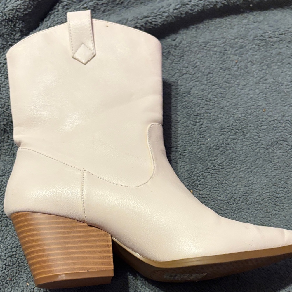 Women’s Cream Western Ankle Boot with Stacked Heel